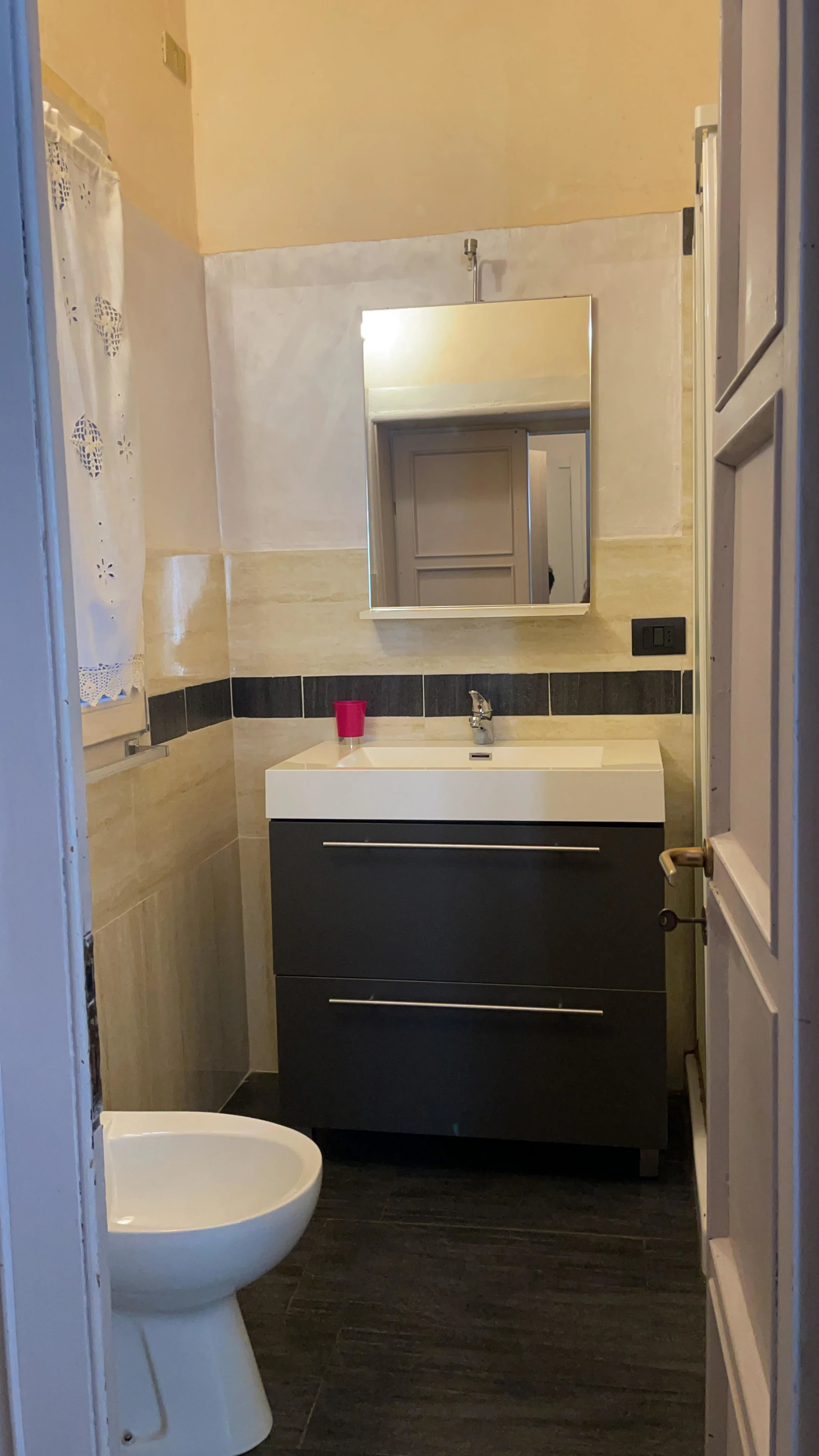 Camera Classic  ·  Homelink The Key, Porta al Prato / Santa Maria Novella