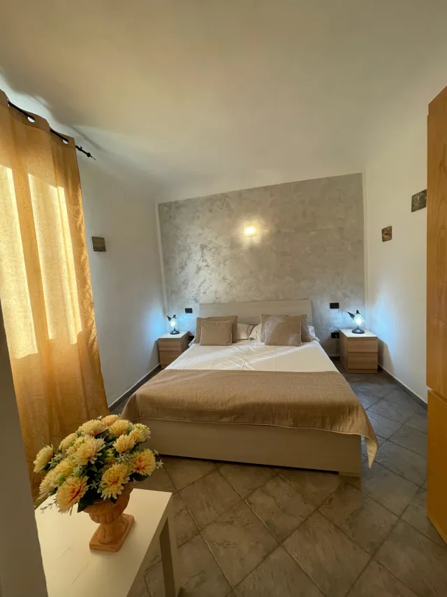 Camera Deluxe  ·  the-key