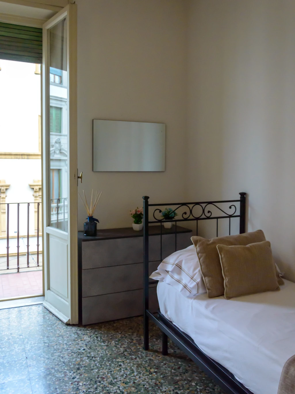 Camera Tripla  ·  Homelink Charlotte, Centro storico  ·  Santa Maria Novella