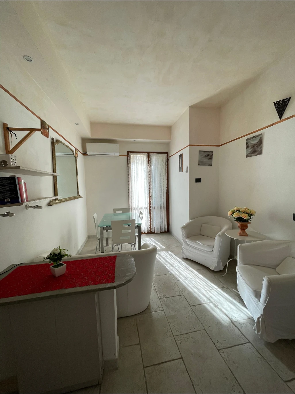 Camera Classic  ·  Homelink The Key, Porta al Prato / Santa Maria Novella