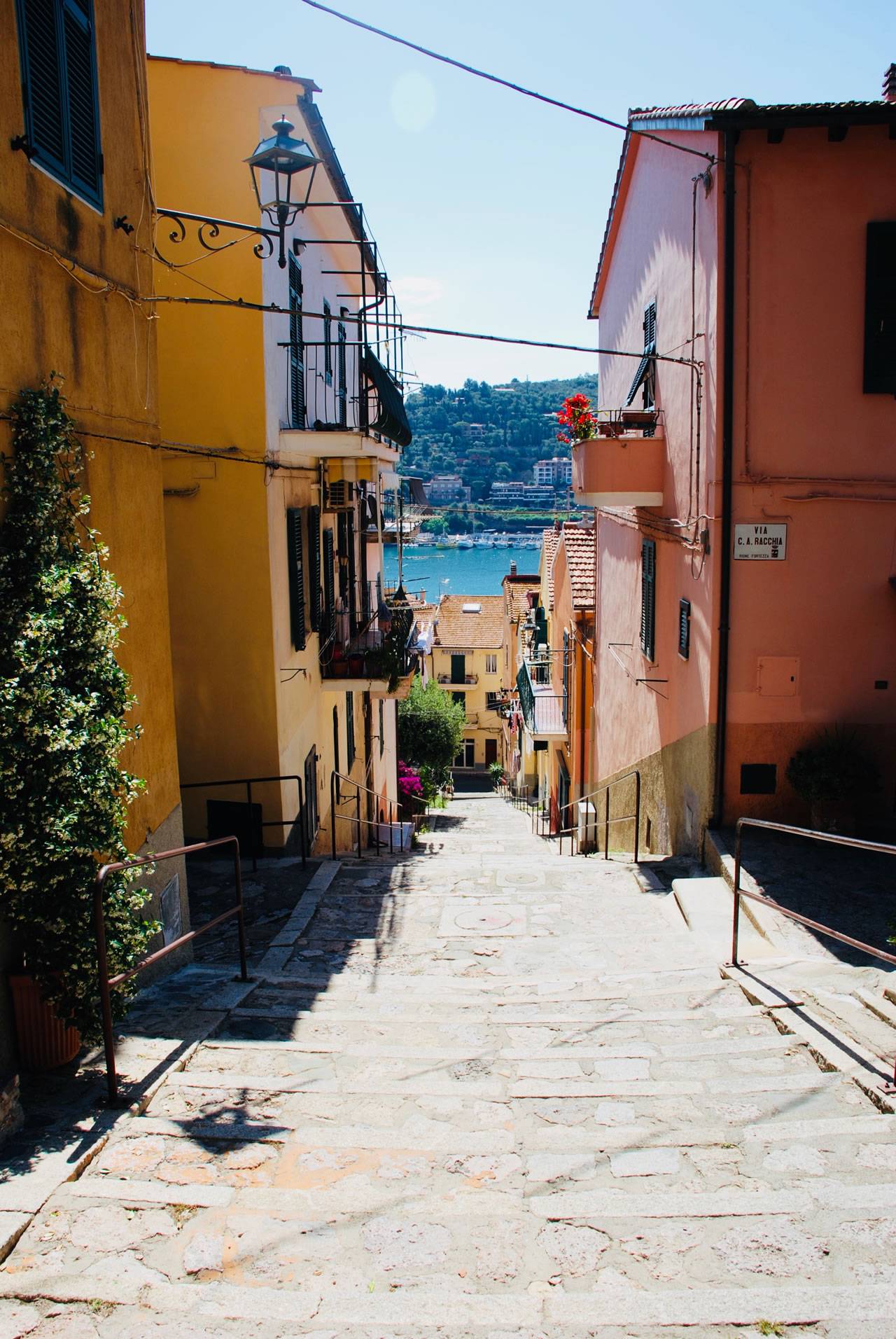 Spiaggia Le Viste a Porto Ercole con acque turchesi